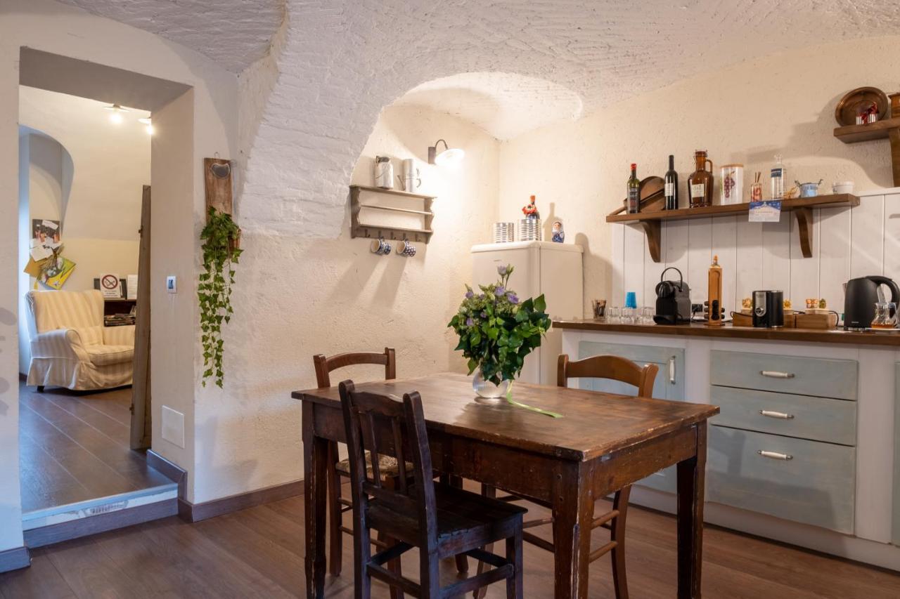 B&B Il Cortile Biella Exterior photo
