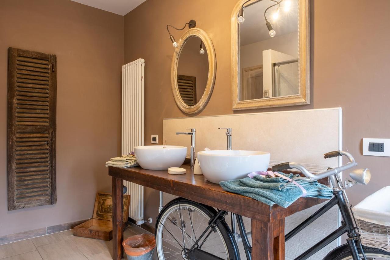 B&B Il Cortile Biella Exterior photo